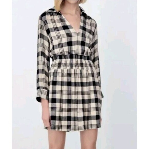 Zara Women Sz M Mini Dress ALine Plaid Long Sleeve Collared White Black VNeck 49 - Picture 1 of 9